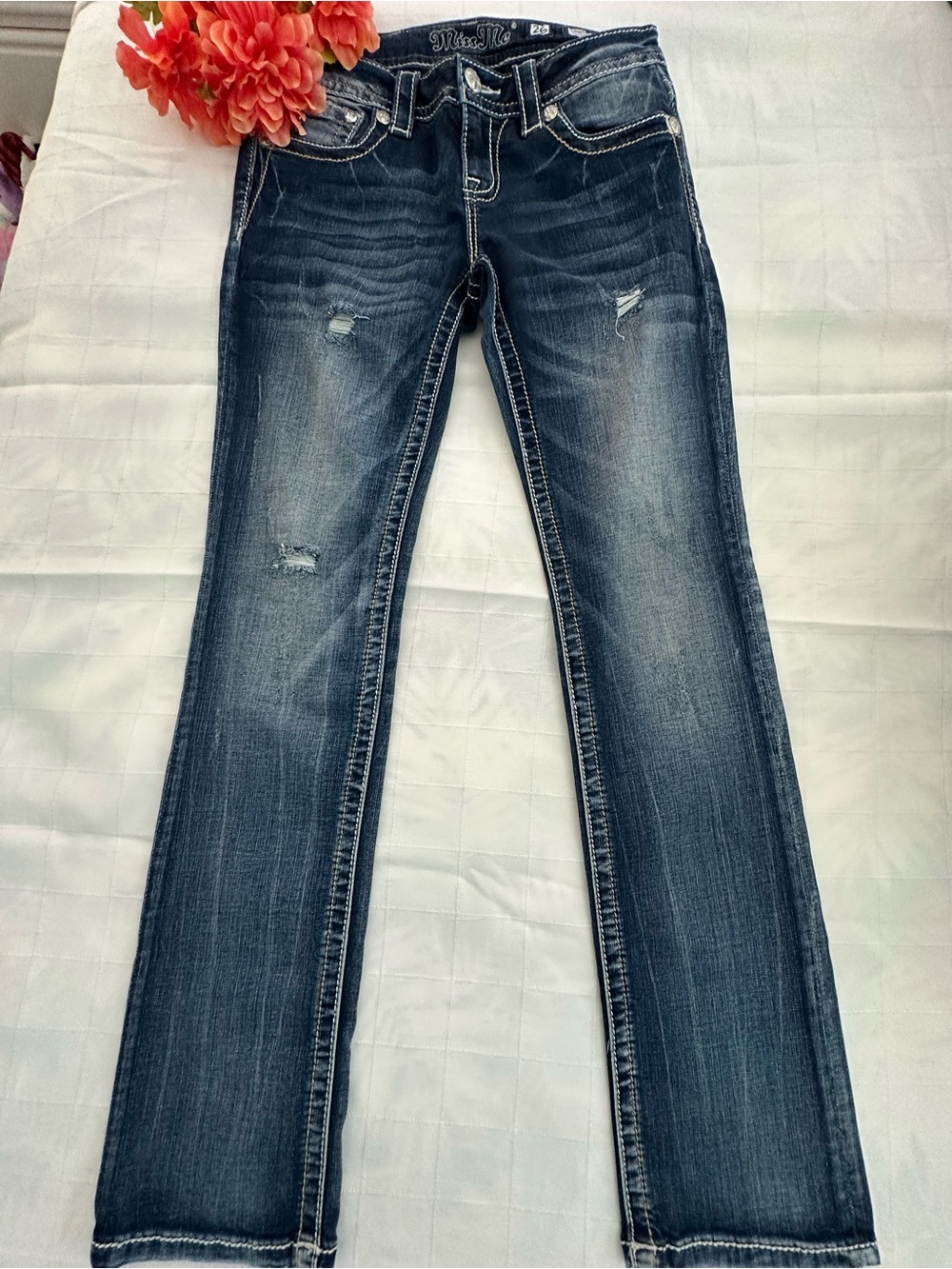 MISS ME NWOT Distressed Signature Straight Skinny Jeans by Buckle. Brand new! 🤩